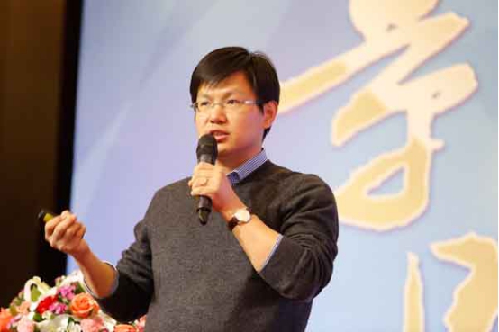 松正高級(jí)副總裁、首席技術(shù)官寧國(guó)寶談新能源客車