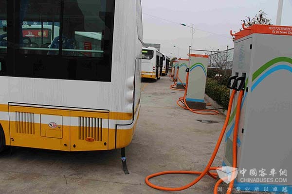 江蘇：響水首批新能源純電動公交車上線