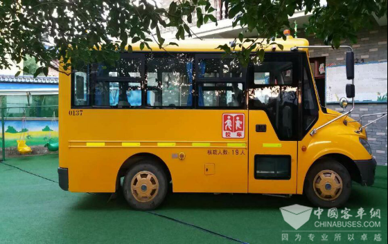 一位幼兒園園長的心得:選擇品質過硬的校車