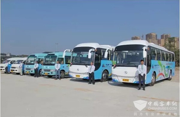 純電動(dòng)XMQ6110C、XMQ6706服務(wù)青運(yùn)會(huì)風(fēng)采