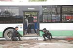 湖北：武漢8000臺公交車配“一鍵報警”