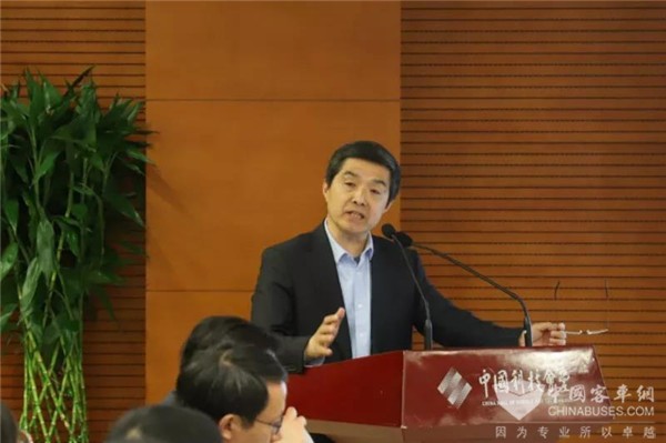 汽車界兩會|歐陽明高：堅持“純電驅動”技術轉型戰略不動搖