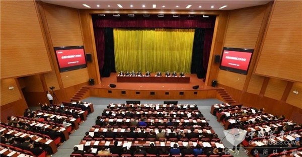 交通運(yùn)輸部：2020年公路水路投資1.8萬億
