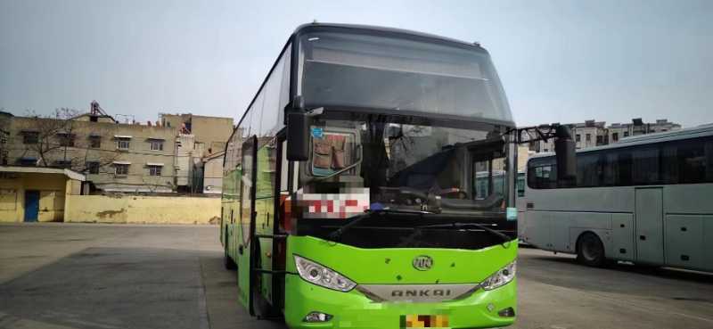  50座有中門(mén)LNG,有氣罐暖氣安凱6120氣囊車