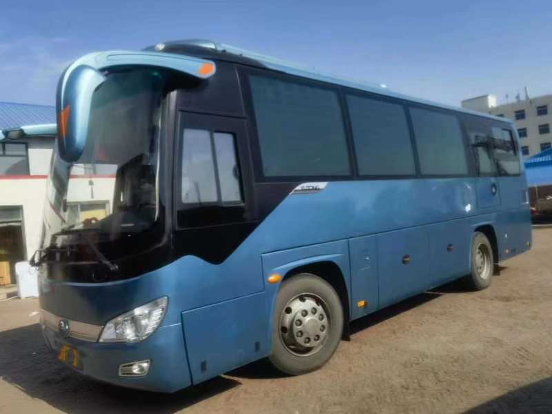 2017年8月 特價(jià)國(guó)五38座宇通6876東北配旅游車(chē)