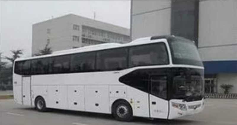2017年9月 42座國(guó)五商務(wù)座椅帶腿拖宇通6126四輪碟剎客車(chē)