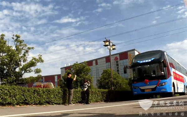 中通客車 菏澤市 13米 旅游大巴 客運(yùn)業(yè)務(wù) 轉(zhuǎn)型升級(jí)