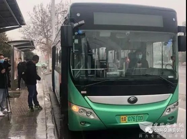 公交安全 運營行車 進出站 開關門 操作步驟