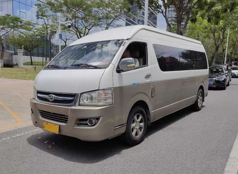18座非營(yíng)運(yùn)國(guó)四九龍中型客車