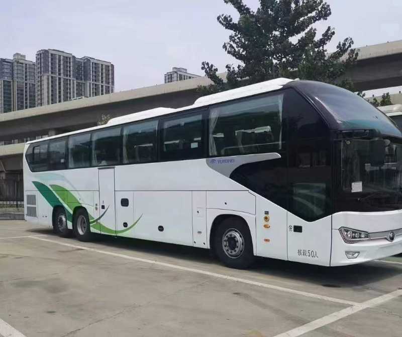 2019年6月 兩臺(tái)后吊輪50座國(guó)五宇通6148氣囊旅游車