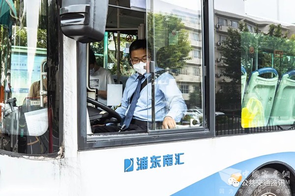 夏季 防暑降溫 安全行車 做好預防