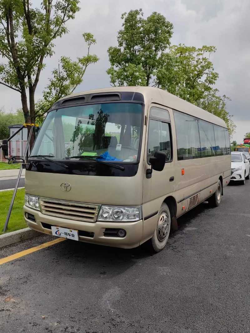 2015年5月 23座非營運有天窗外擺門江鈴晶馬6702客車