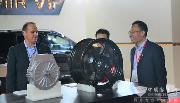 盤轂動力 BUSWORLD 公交系統 解決方案 輪轂電驅動