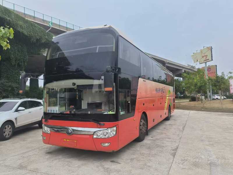 國五39座帶腿托原廠衛生間宇通6126一手半臥旅游車 