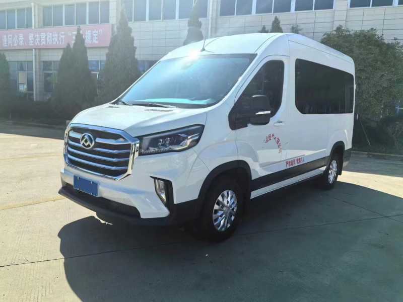 2022年9月 多臺9座國六小型高一級大通V90  