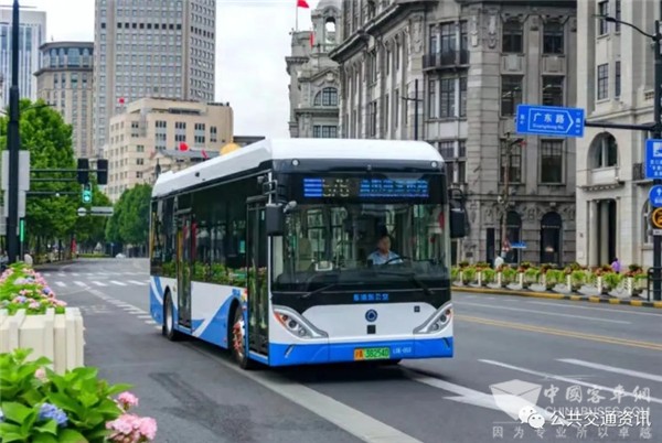 改進公交班次車距，提升城市公交服務品質的探索