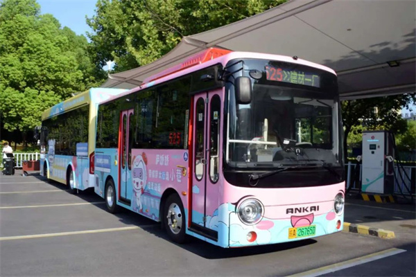 “廬胖胖·廬嬌嬌”首亮相！安凱客車助力兒童友好城市建設