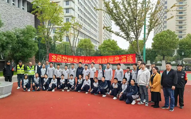 無錫公交：校園定制應急逃生演練 筑牢學生乘車安全網