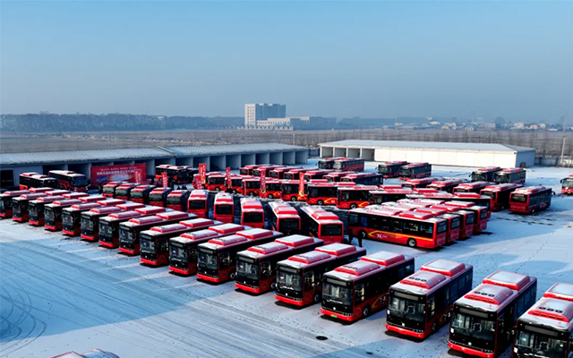 鐵嶺公交大升級 80輛中車“鯨典”純電動公交車正式上線