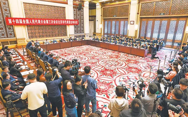 聚焦兩會 北京市代表團開放團組 回答中外記者提問