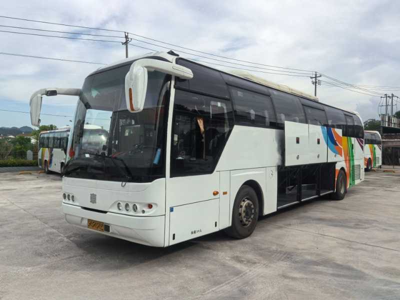 2019年上牌多臺(tái)50座國五中車6122氣囊可提雙檔旅游車