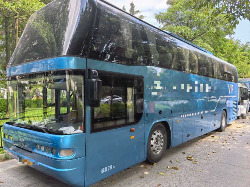 2017年上牌國四一層半39座友衛(wèi)生間帶腿托大漢半臥營運(yùn)車