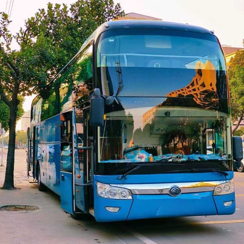 2017年12月上牌一層半36座2+1帶腿托國五宇通6126營運(yùn)車