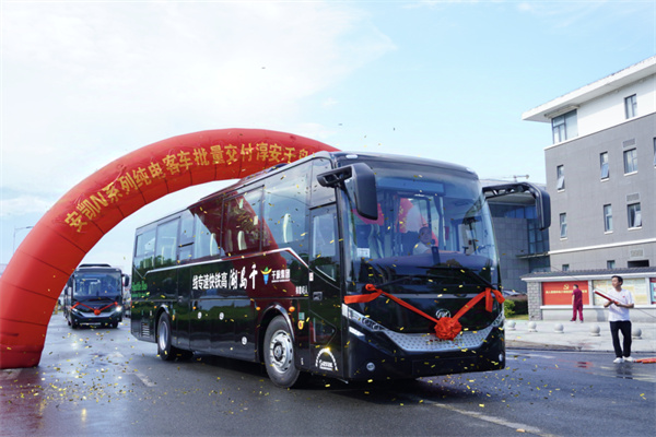 邁入零碳新時代！安凱N11E純電動客車交付千島湖旅游客運