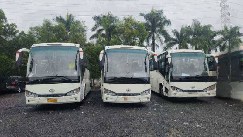 2018年底上牌同款多臺國五48座海格6111有中門暖氣車