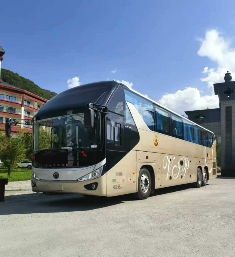 2023年7月上牌準新56座東北配國六宇通6137氣囊車