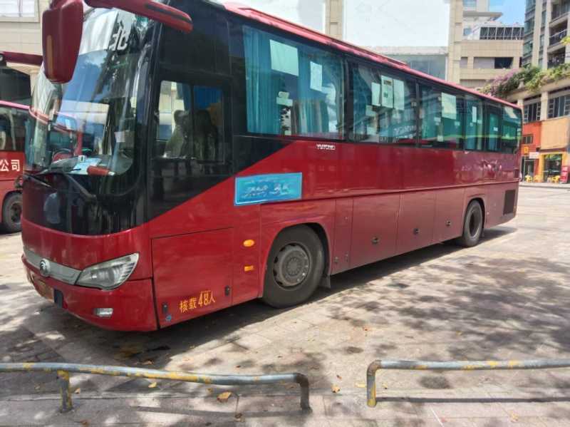 2019年9月上牌國五48座宇通6119有中門營運車