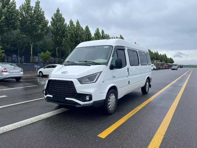2025年1月 多臺準新有公告9座江鈴晶馬6550小型旅游車