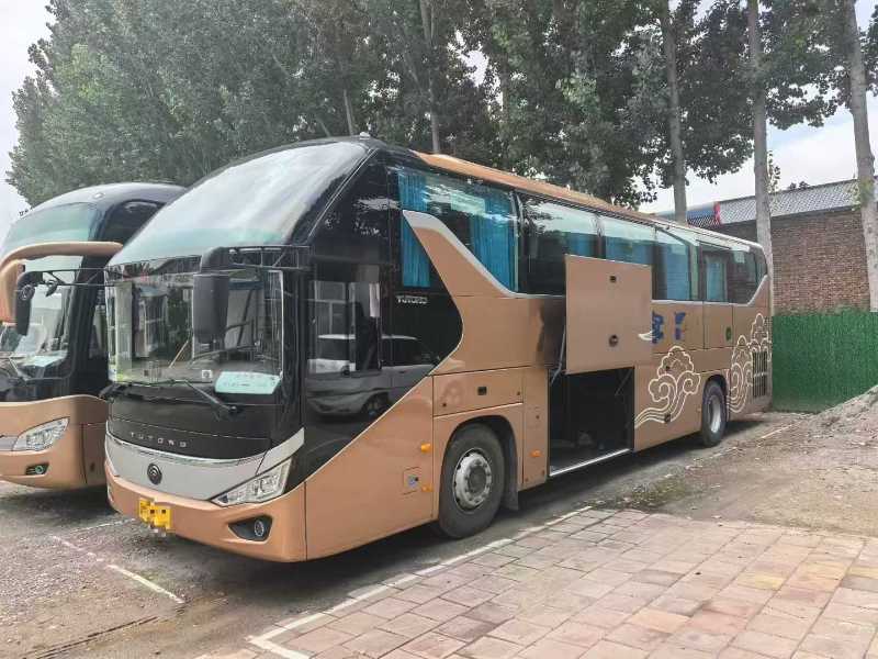2021年10月上牌多臺北方配國六有公告50座宇通6120氣囊旅游車