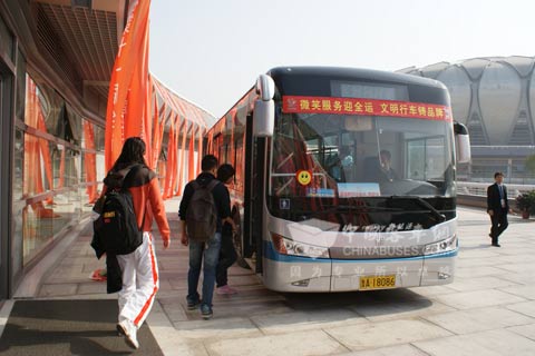 中通獲獎車型在運送運動員