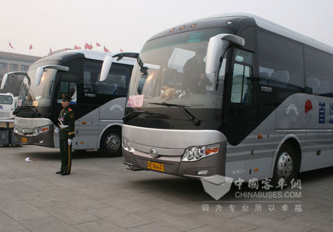 莊嚴站位，兩會有我