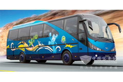 服務上海世博會的HFF6127K46EV純電動客車