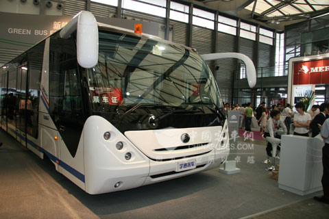 宇通機場擺渡車全新亮相