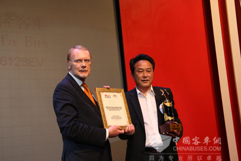 常隆摘取2010年度BAAV最佳環保客車獎