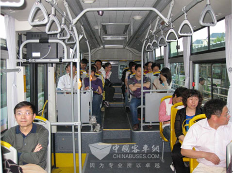 萬象保障服務   踐行世博理念