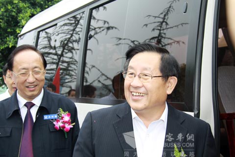 科技部部長萬鋼細看恒通新能源客車