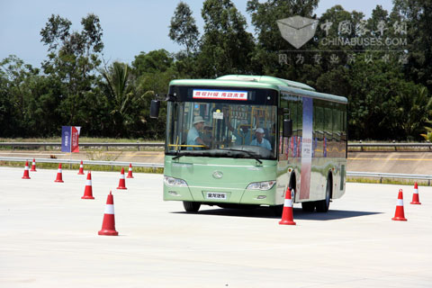 大金龍引領高端公交車市場