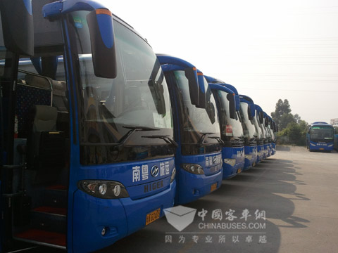 整裝待發的海格亞運車隊