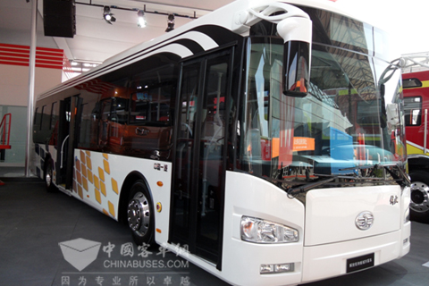 CA6120URD2型12米低地板城市客車