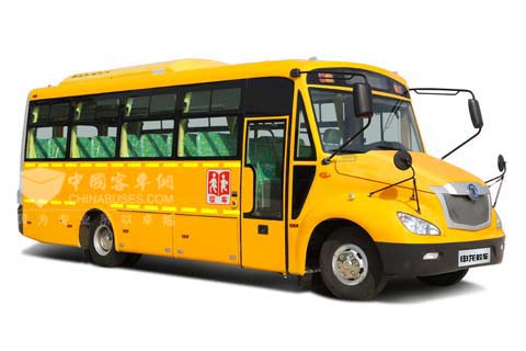 申龍校車