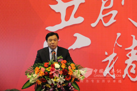 恒通客車總經理鄭先國作主題發言