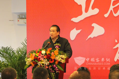 恒通黨委書記兼常務副總經理唐乾棟致辭