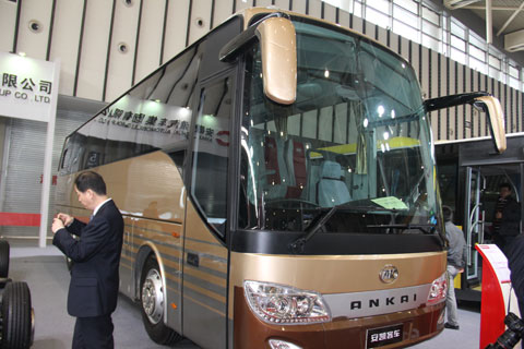 安凱HFF6110LK10D團(tuán)體客車