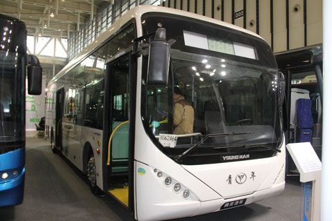 2012 CIBC年度最具影響力新能源客車獎(jiǎng)得主——增程式超級(jí)電容城市客車JNP6122UC