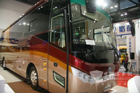 申龍客車房車SLK5180