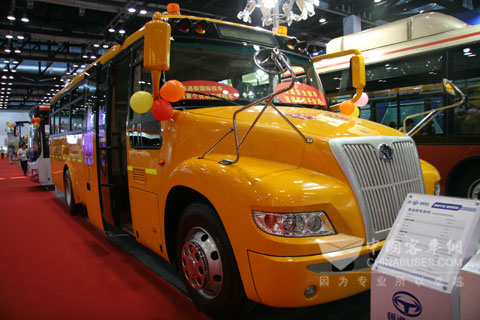 恒通校車CKZ6104CDX4